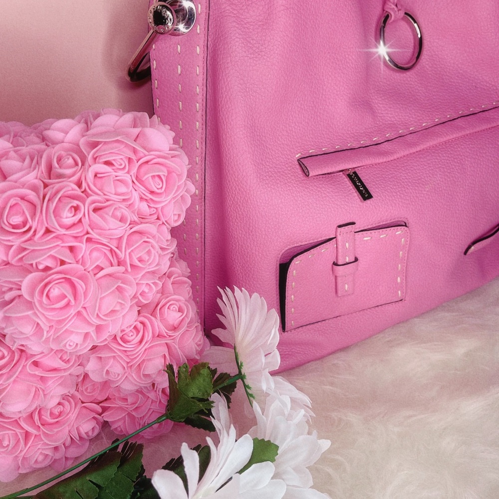 Pink leather Bag 👛✨ - Picture 2 of 6